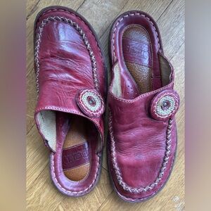 Born burgundy slip on shoes/ mules